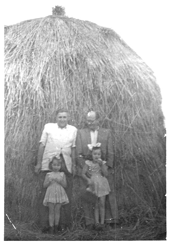 Ryszard Siwiec, Stanisław Łącki (lvovský právník a přítel) a dcery Elżbieta a Innocenta na Lipowicy (předměstí Přemyšli), padesátá léta 20. století
