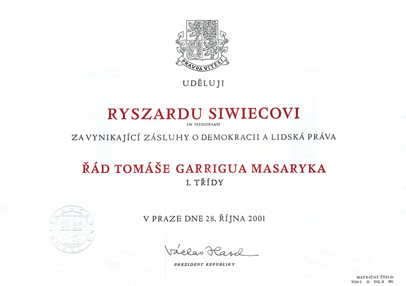 Řád Tomáše Garrigue Masaryka (ČR, 2001)