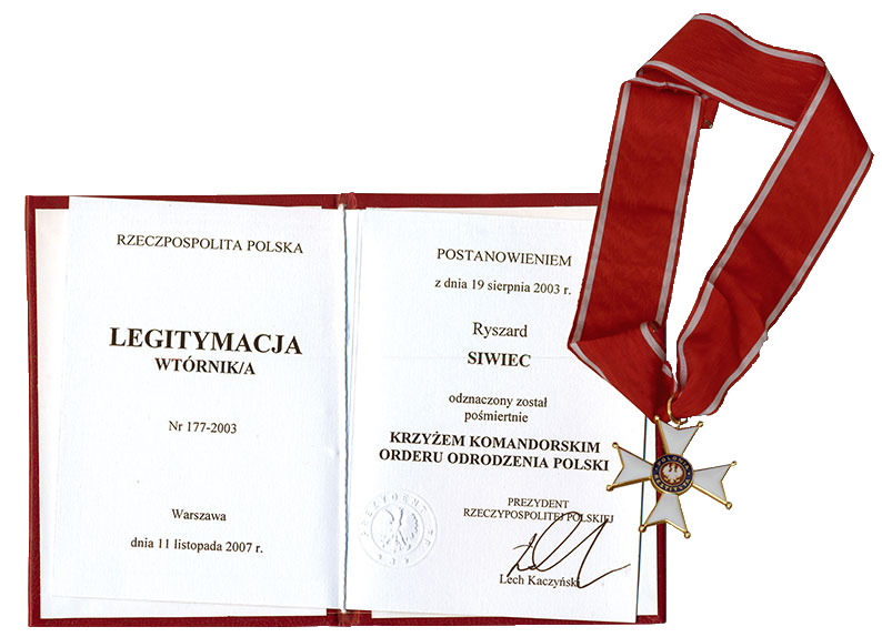 Velitelský kříž řádu obrození Polska (2003, vyzvednutý rodinou v 2007)